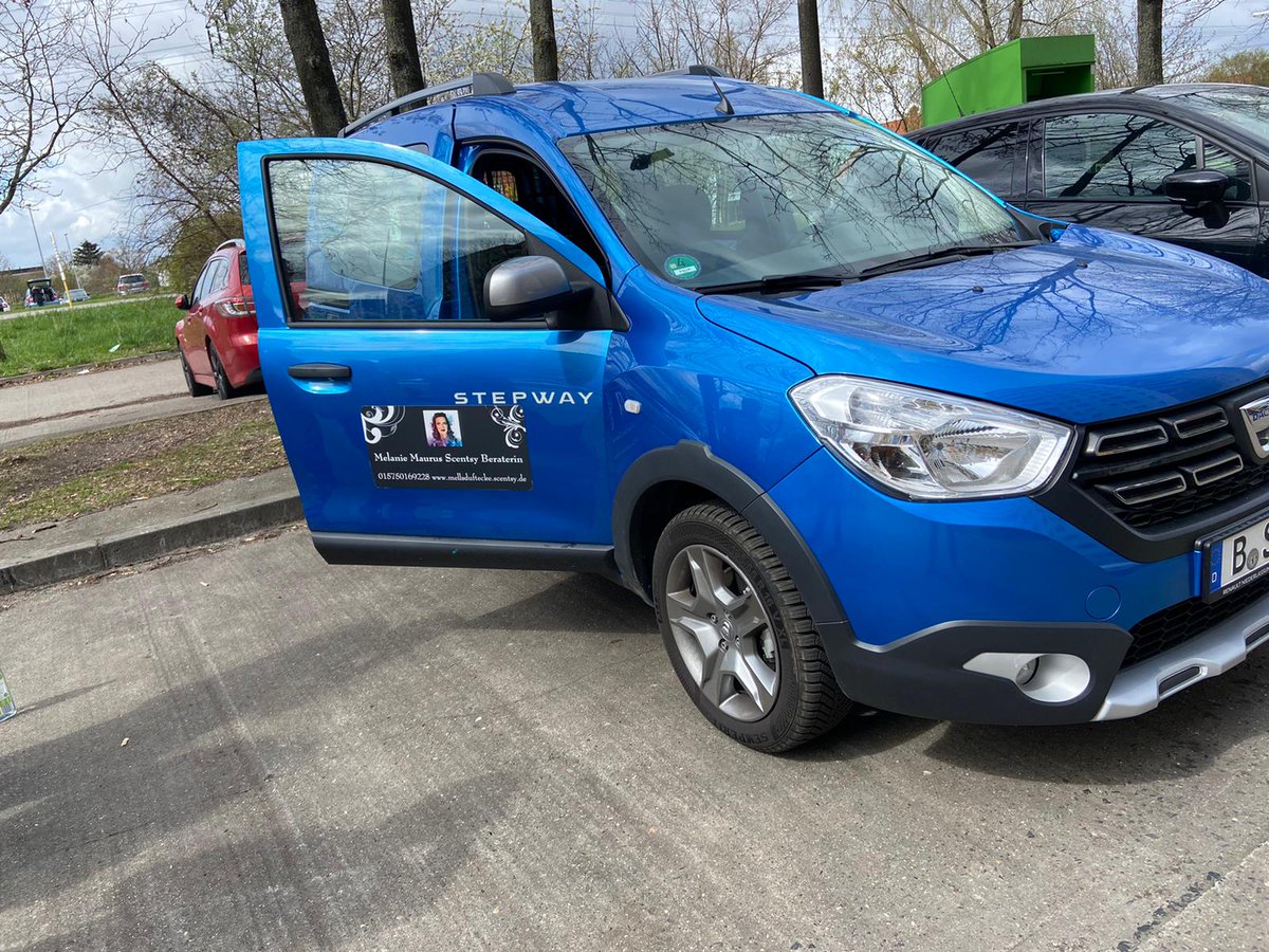 Maurus04293711's tweet photo. #dacia #stepway #Berlin #Werbung #scentsy
https://t.co/Z5KOsHDhlj https://t.co/gEPZ8LFBxb
