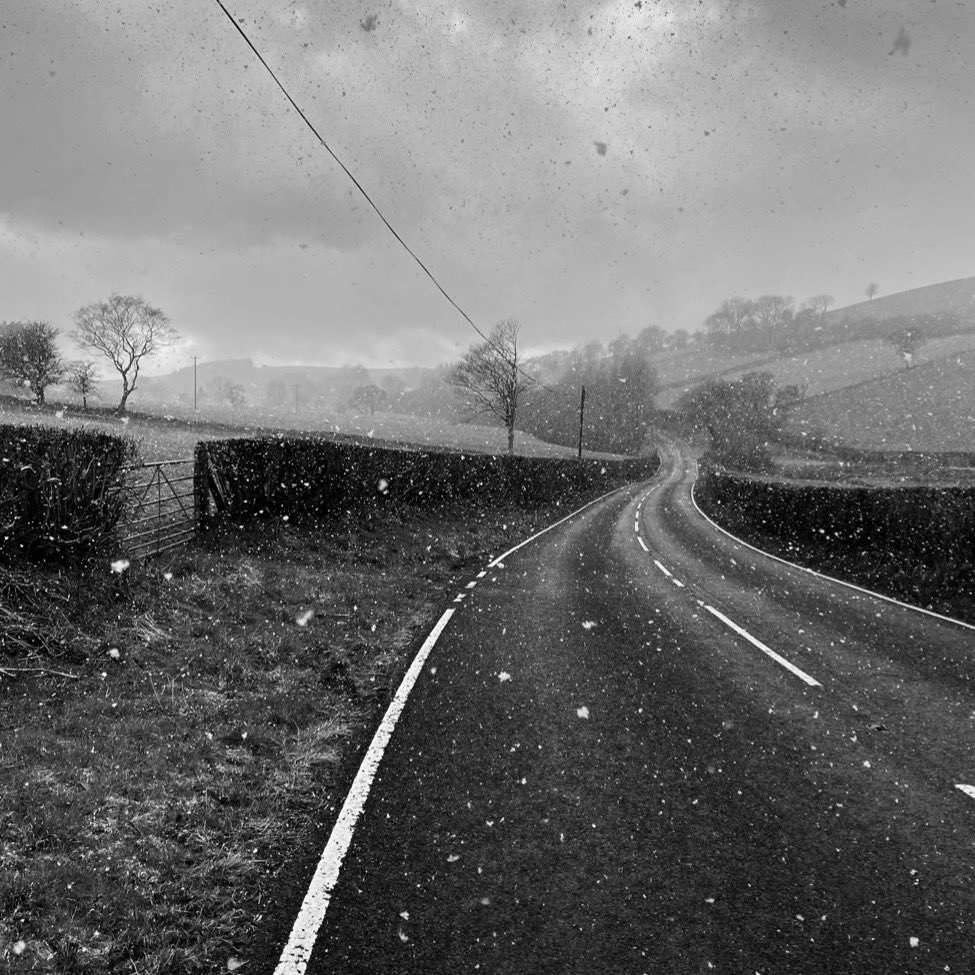 dbxgbdivide's tweet photo. What a difference a few days make.... on the weekend the training ride looked like this 🤯👀❄️ @WelshCycling @WelshSportBloke https://t.co/CtYJftg9iV