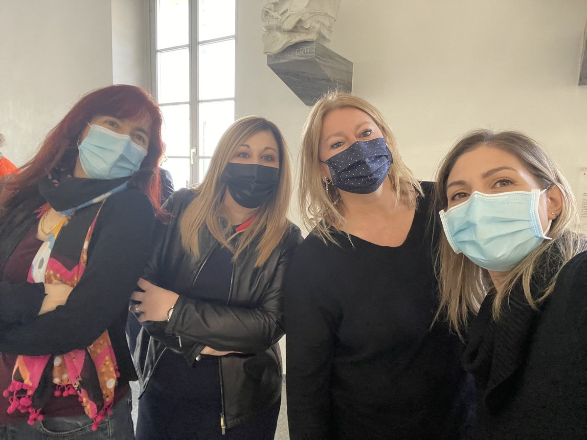 Quattro donne, quattro Deputate al Gran Consiglio, quattro candidate al Municipio di Lugano! Abbiamo esperienza, voglia di fare e siamo collaborative! Sosteneteci per Lugano 🧡💙💜💛 <a href="/AldiSabrina/">Sabrina Aldi</a> <a href="/Tamara_Merlo/">Tamara Merlo</a> <a href="/giovannavisca/">giovigiovi</a>
