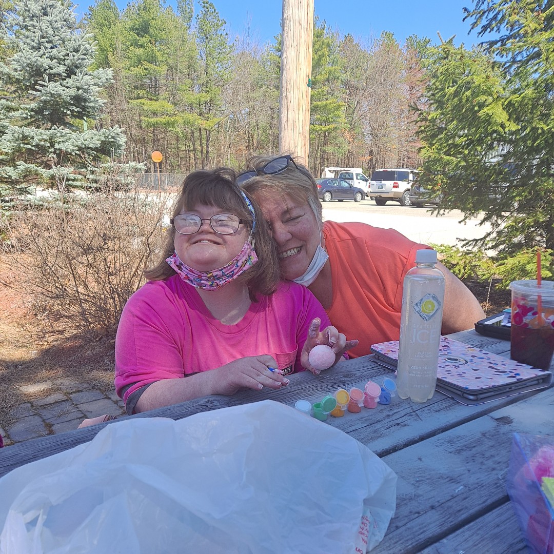 Spring is in the air 🌷🌻🌼

#OpportunityNetworks #GetOutside  #ArtsandCrafts