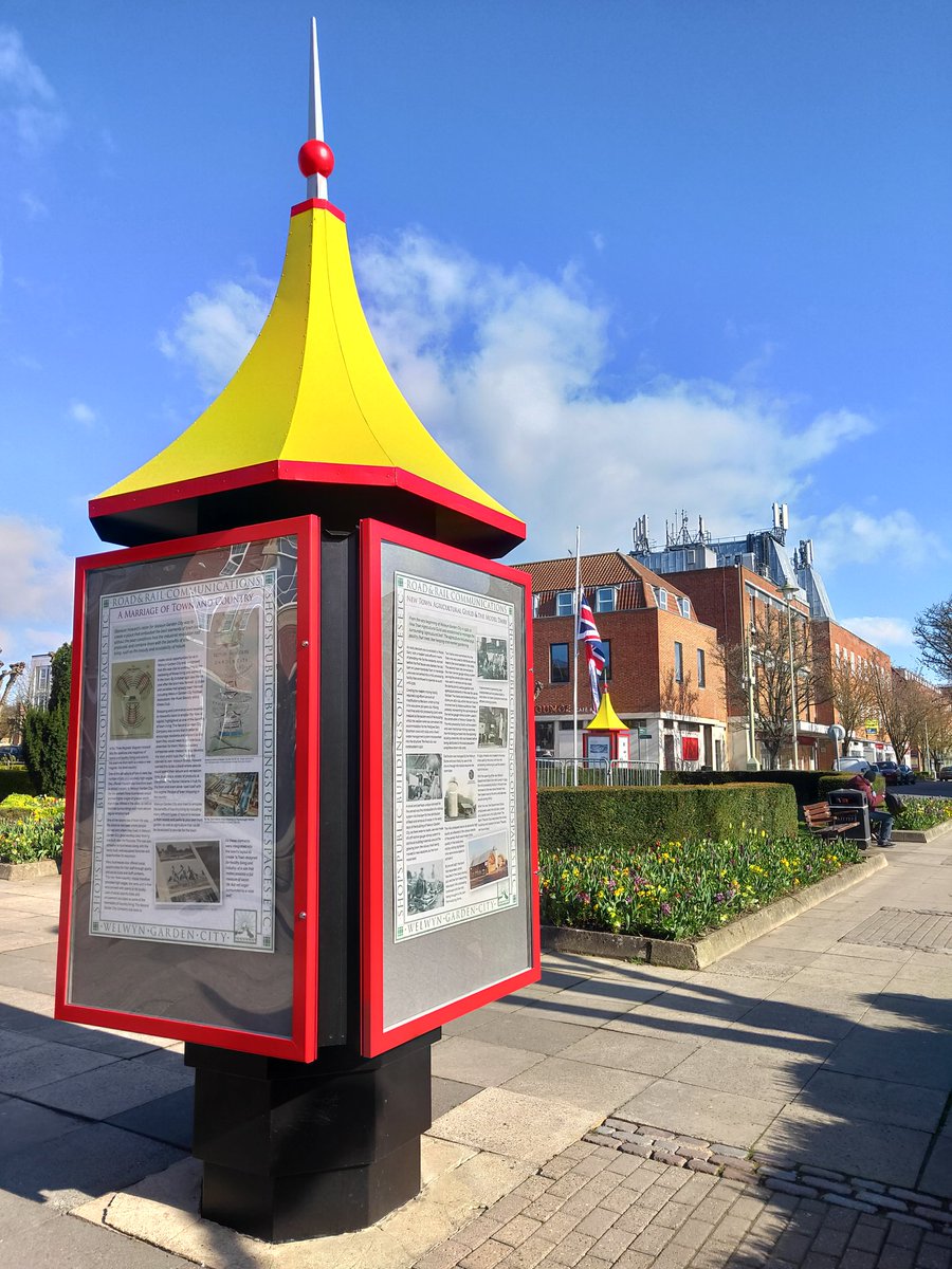RegDesign_Ruth's tweet image. Well done @wgcsociety on the stunning regeneration of the unique Welwyn Garden 1950s poster booths, complete with fascinating display panels of local heritage. They&apos;re open to ideas for upcoming displays! Exciting!