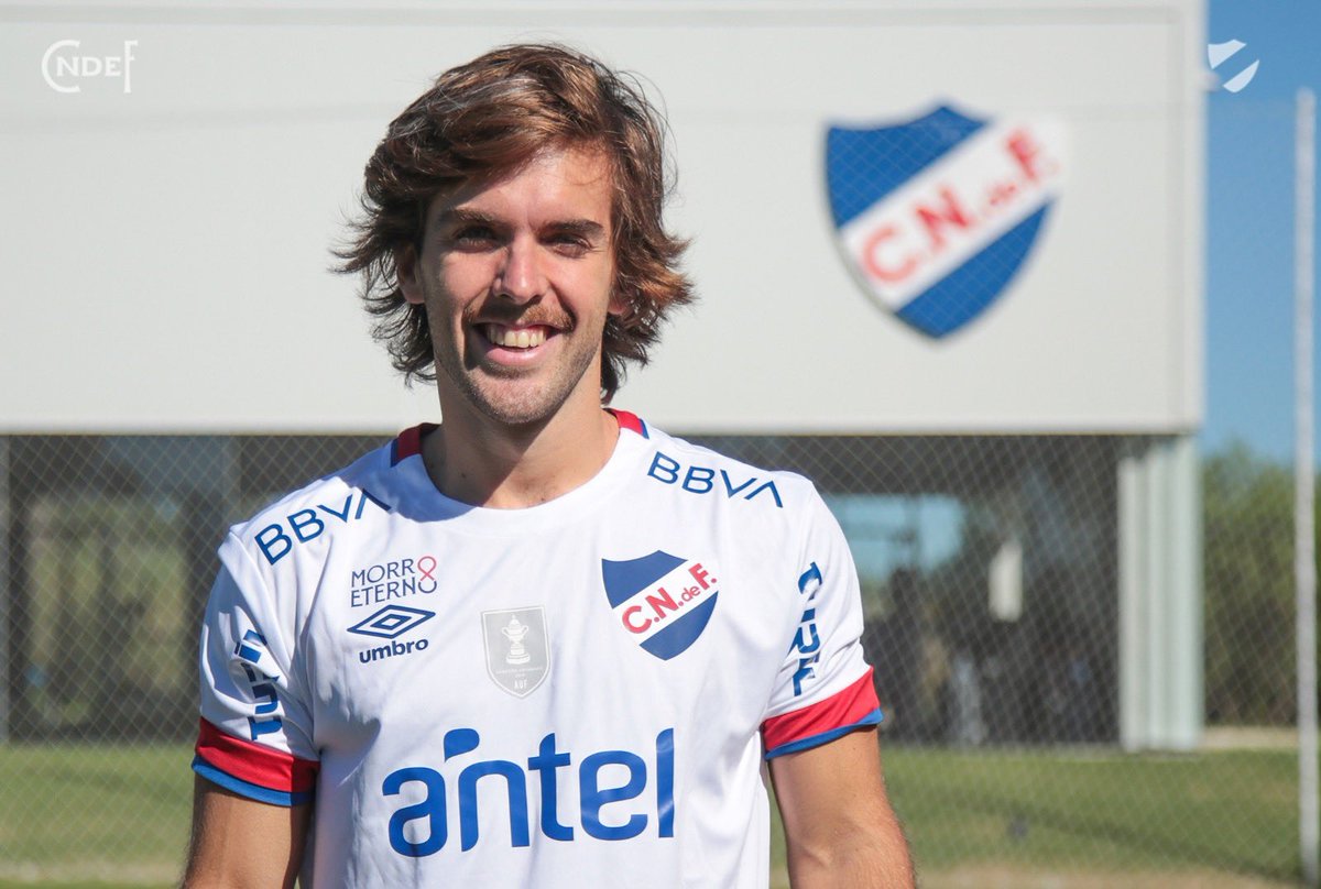 gbgfootball's tweet photo. Guille está feliz? 🤔 - Guille está feliz!!! 😃🔙🔴🔵⚪ Guille May #GBGplayer se encuentra de regreso en #Nacional 👏🏻 @guille_may @Nacional https://t.co/Bfjv1gT3Uf