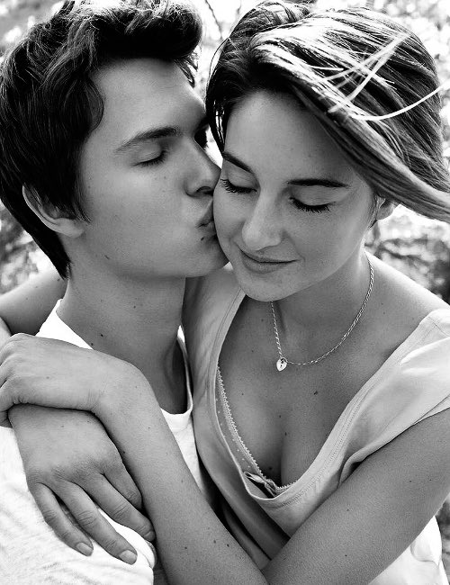 Feliz día del beso , mejo.