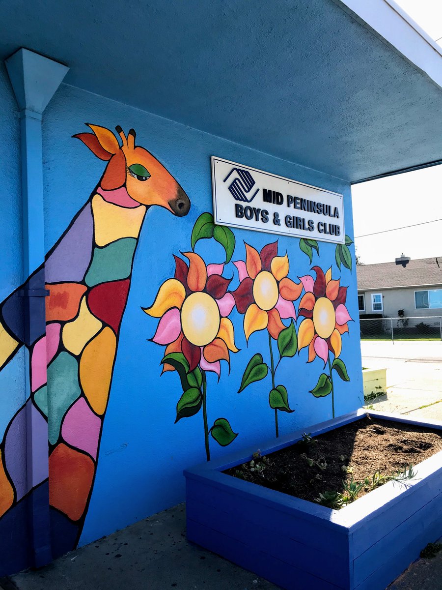 Welcoming in the spring weather at our Dore clubhouse in San Mateo.  🍃