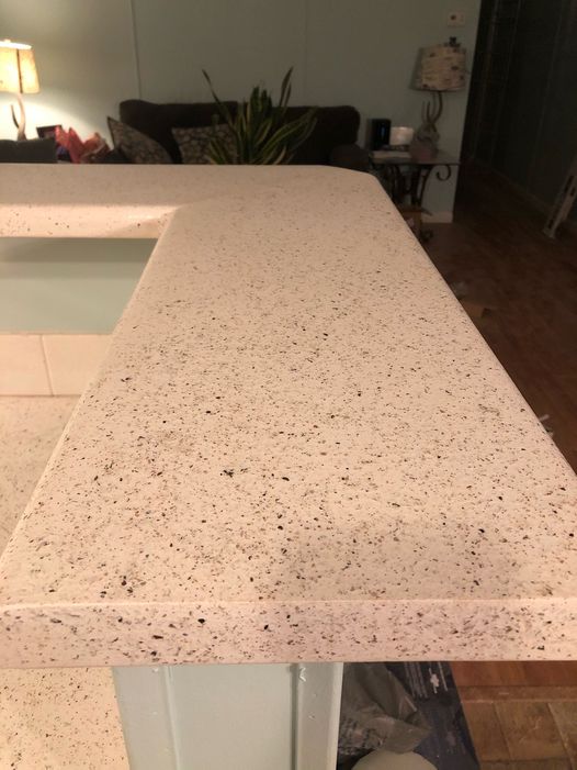 CareyBrothers's tweet photo. A @DaichCoatings review: “To replace my #countertops the product would be about $1,000, and my husband Matt and I would have to do all the installation labor. Instead, we invested $250 for two #SpreadStone kits in Bright White, and it was half the amount of work.”-Christy Duggan https://t.co/o6lMjnum5N