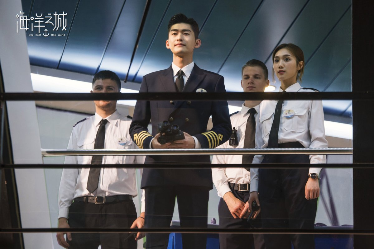 CdramaL's tweet photo. 📸 | Novas fotos do drama #OneBoatOneWorld estrelado por #ZhangHan e #WangLikun. https://t.co/NrVnR9JG9Z