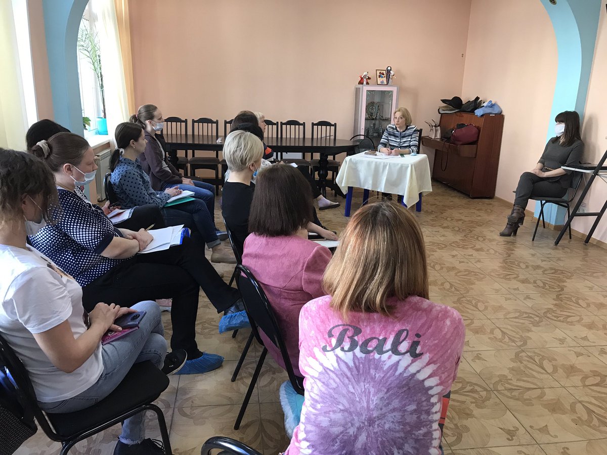 Обучение родителей детей с ОВЗ правовым и психологическим знаниям востребовано!! Сегодня занятие проводила Уполномоченный по правам ребёнка Козлова Т.В<a href="/KozlovaTatiana8/">Козлова Татьяна Владимировна</a>  Организатор: Парус надежды, <a href="/SamKCSON_PROM/">Промышленное подр. КЦСОН Самарского округа</a> @https://vk.com/wall16706067_2458