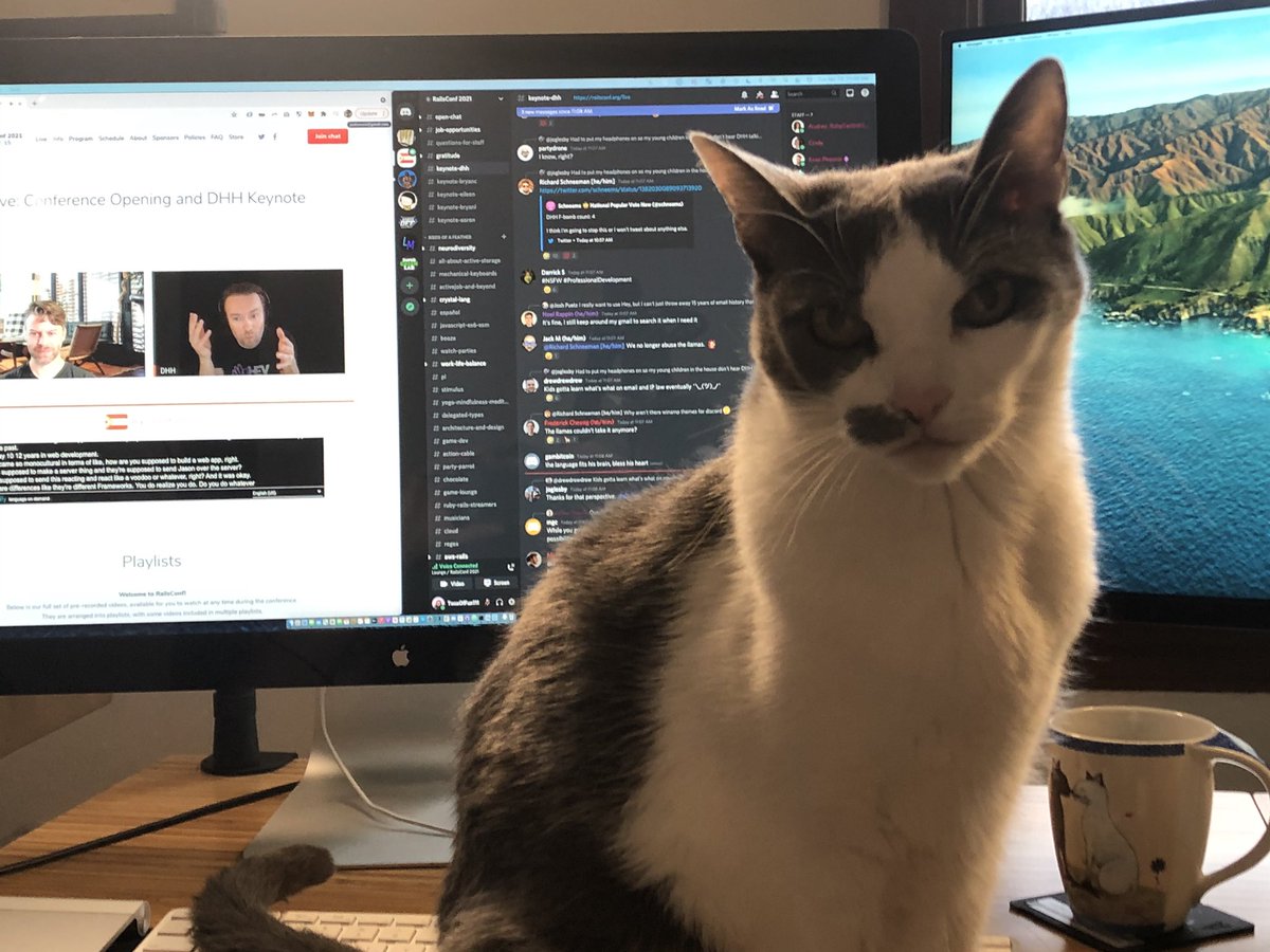 TonsOfFun111's tweet image. It’s great how pet friendly it is at #RailsConf2021