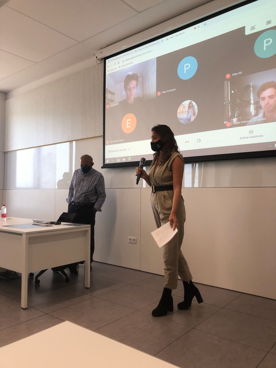 LoyolaCultura's tweet photo. Esta tarde, nuestro @LoyolaCD ha celebrado una interesante sesión dentro del #LoyolaDíaD. Max Adam Romero ha hablado con los alumnos sobre el Proyecto TOC. ¡Gracias a todos! https://t.co/vFbPARZIdj