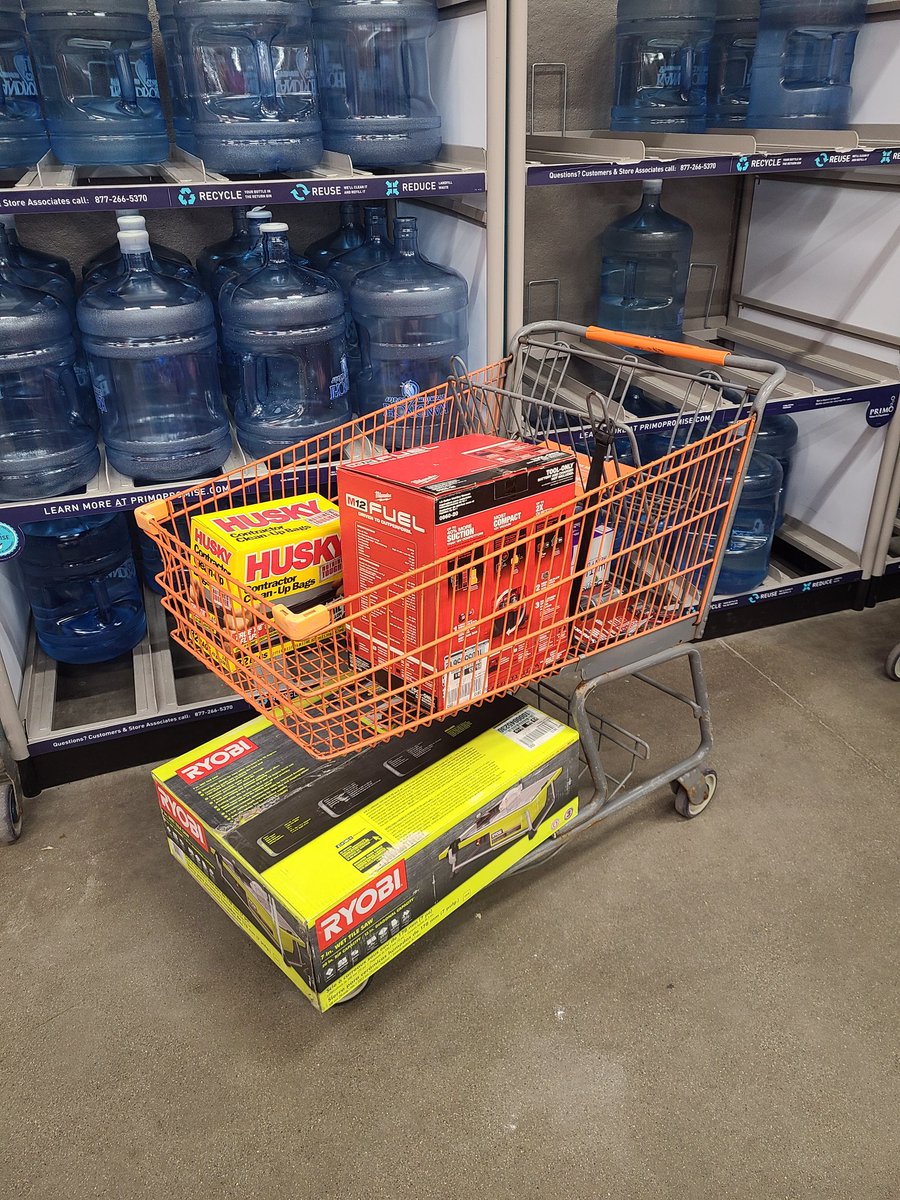 Amazing job Tim! When your #headcashier sets a good example, everyone notices! #engage #recovery $423.52 back on the shelf.