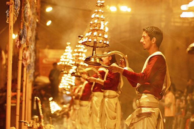 Aarti is a Hindu pooja ritual which means an auspicious light that is offered to the deities in order to get blessed with the divine consciousness and grace of the Gods. How it's done?A lighted lamp is held in the right hand and we wave the flame in a clockwise circling...