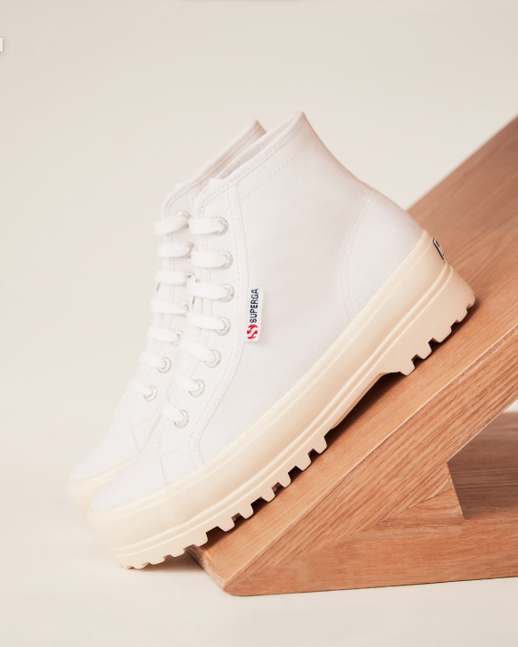 Superga_Chile's tweet image. Explora el estilo clásico y los elemento básicos para todos tus looks 🙌  Próximamente Fall/Winter 2021🍁

#Superga #SupergaLovers