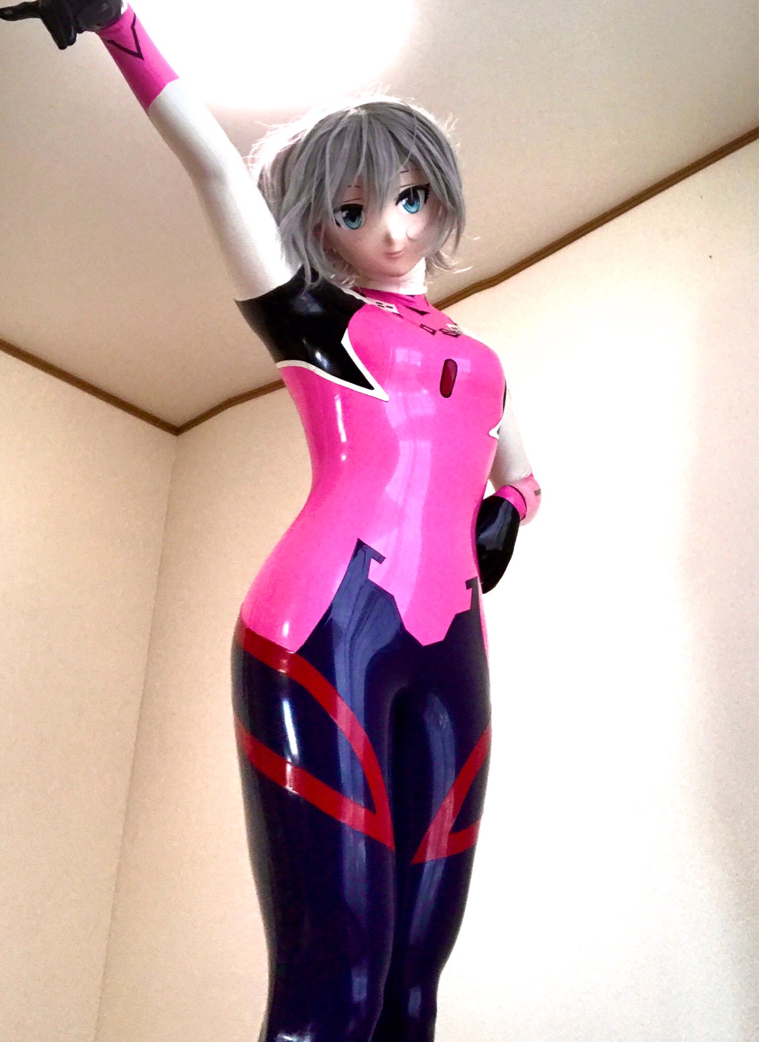 hireka on Twitter "Hireka wore the plug suits under the sunlight https