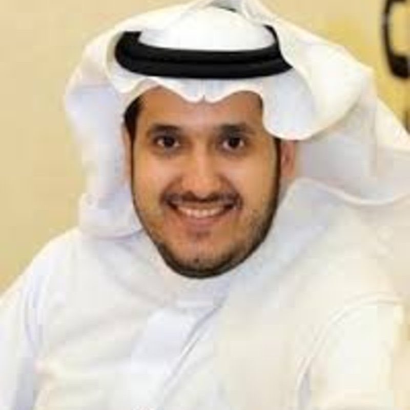 BAlghmaiz's tweet photo. رحيل الطموح محمد الخميس لا يزال غصّة في قلبي، وكلما أردت تجاهل رحيله ازددت يقينًا بأن علي الاعتراف بتفاهة العالم، يذكرني تمامًا برحيل البشوش فهد الفهيد، اللهم في هذه الساعة المباركة اغفر لنا ولهم وارحمهم برحمتك وعوض شبابهم بجنات عرضها السموات والأرض، ونحن وأنتم والمسلمين أجمعين. https://t.co/VUynjAmscv