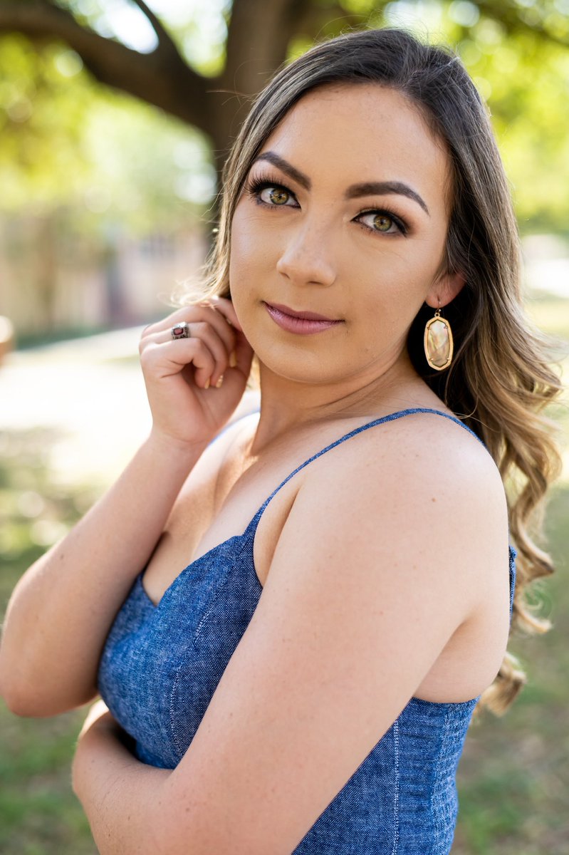 infinitephototx's tweet photo. Meet Sarena! She came from zapata to have a session with me! https://t.co/zogmkOfXSg