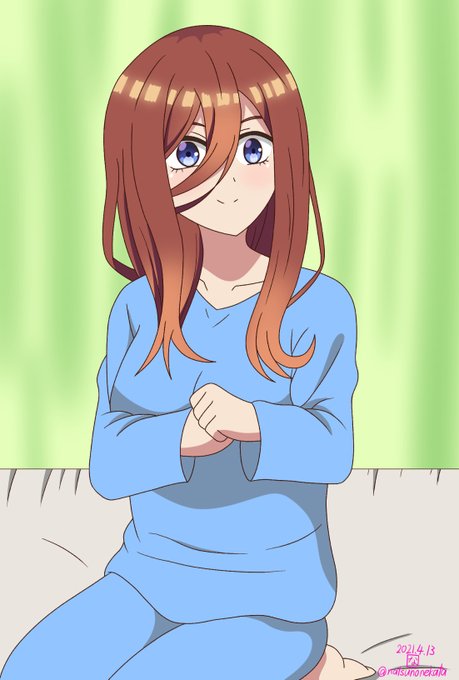 なつのねかた@お絵描き＆パグちゃん垢さんがTwitterに投稿した中野三玖(五等分の花嫁)のイラスト。