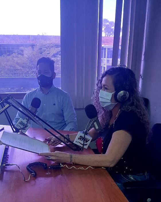 #EnVivo II #ConLasManosEnLaTiza II Coordinador General de <a href="/ZEEFU_SA/">Zona Económica Especial Fronteriza</a>, <a href="/TrompizCarlos/">Carlos Trompiz</a>: Tenemos un infraestructura industrial en el #Táchira en todos los sectores de la economía. 
#VictoriaPopularRebelde
<a href="/FreddyBernal/">Freddy Bernal</a>
<a href="/Juntosxtachira1/">Juntos por Táchira</a>
<a href="/PSUVTachira/">PSUV Táchira</a>
<a href="/NicolasMaduro/">Nicolás Maduro</a>