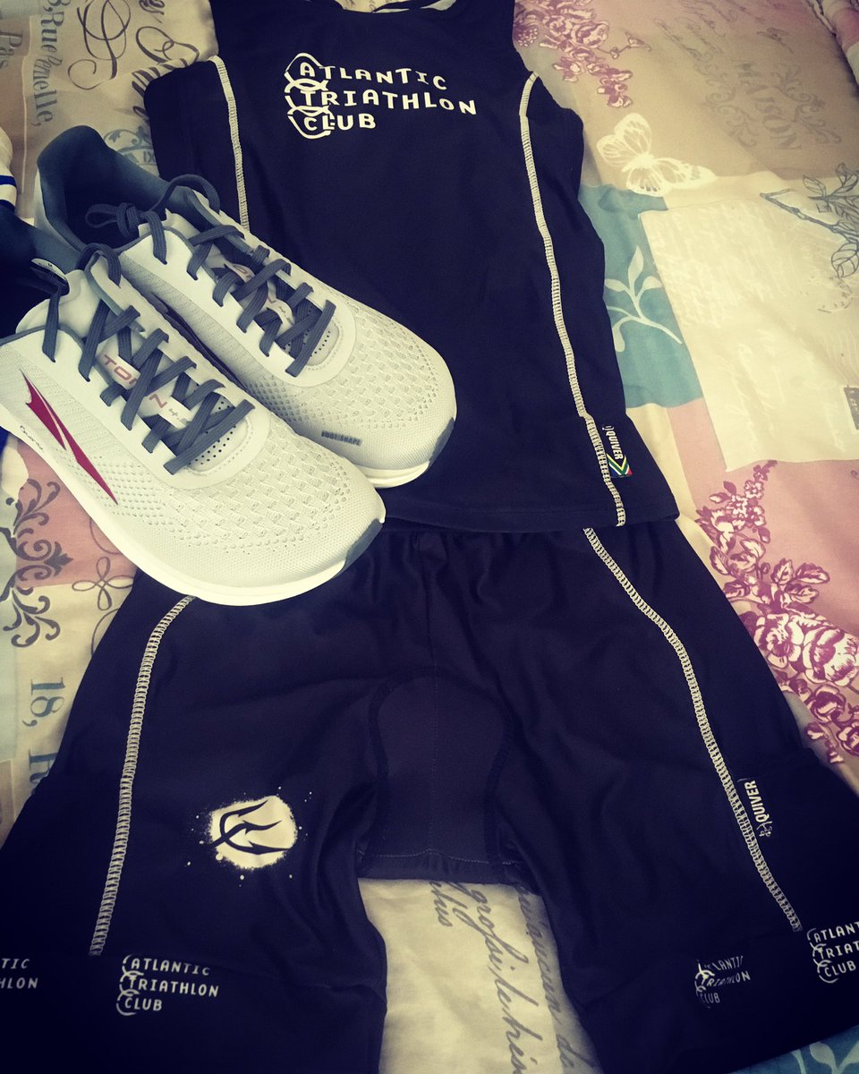 peterjohnmoses's tweet photo. Duathlon Sunday is almost upon us 😱 ..does my kit still fit?! 😁 
#RunCycleRun 
#DuathlonPeej https://t.co/n3Iplihknu