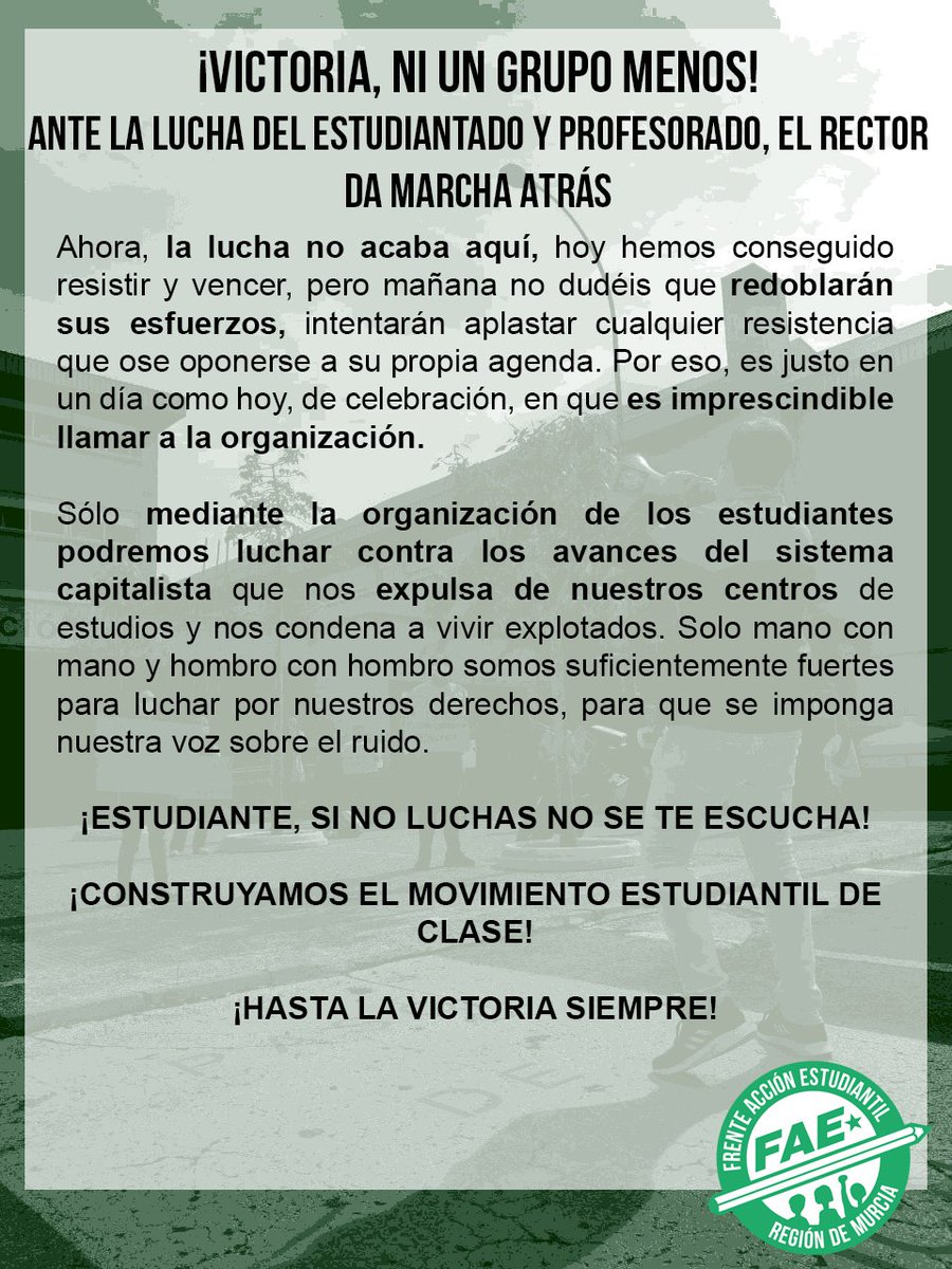 FAEMurcia's tweet photo. ✊ ¡VICTORIA! ✊

La lucha del estudiantado y profesorado ha conseguido frenar la decisión de rectorado sobre las plazas de Educación Social y Pedagogía. 🔥

📝 Os dejamos el comunicado ante la noticia que nos llegaba anoche mismo.

#NiUnGrupoMenosEnEducación https://t.co/7FOOoCVEwI