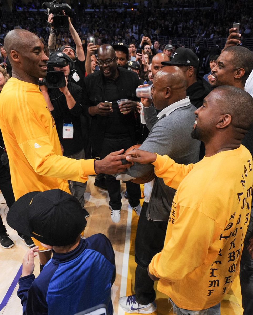 ComplexSneakers's tweet photo. 5 years. 💜💛 https://t.co/3O90CYFR3S