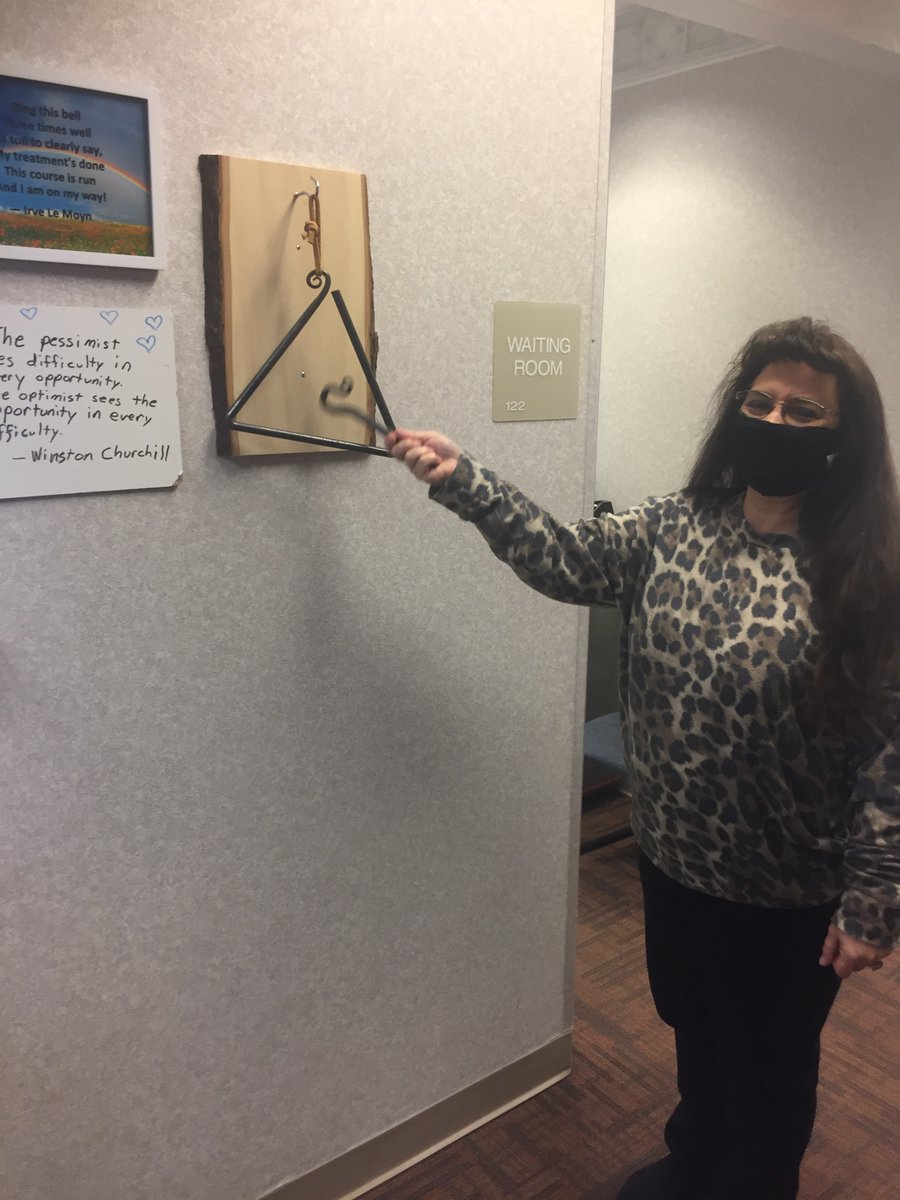 What's that I hear? Another bell ringing today at #PrecisionCC!! 🔔😄🙋‍♀️
Congratulations to you, Mrs. Kristi Hazelett!! Kristi #RangThatBell as loud as she could today! 🎉🔔🎗