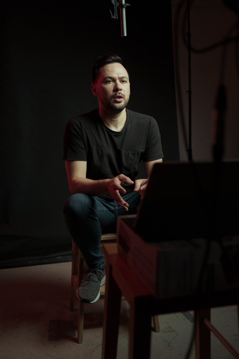 duartepires86's tweet photo. I’m preparing a new course for @AWWWARDS really thrilled about this. I’ll release the trailer soon... #awwwards #course #duall #duallstudio https://t.co/Wl8V4cfKcu
