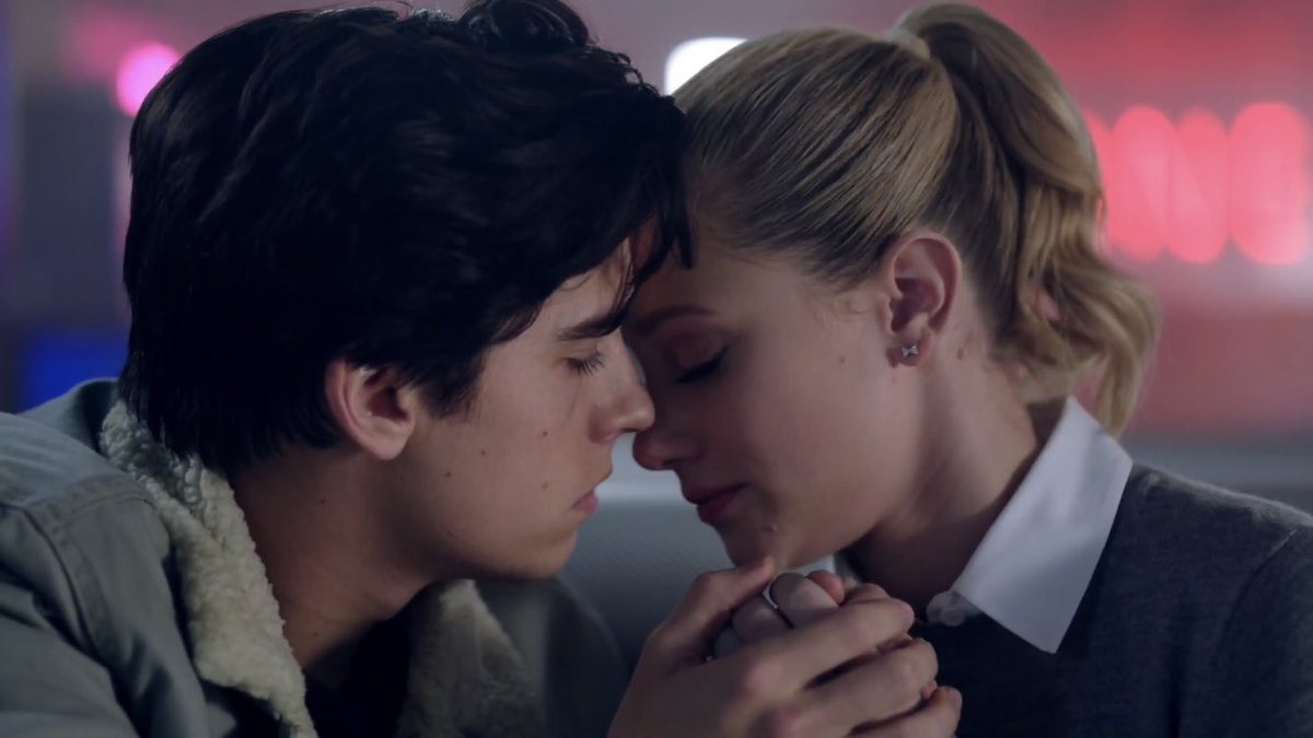 bughead’s best lines tweet media