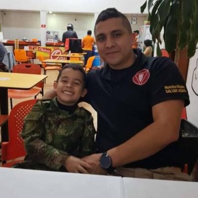 ChristrianV's tweet photo. #NuevaFotoDePerfil https://t.co/REbyiDeWUB