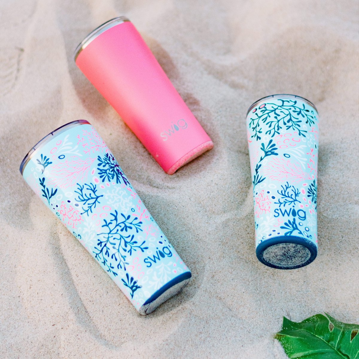 swiglife's tweet photo. Let's make CORAL colorful again ππ π Sign up to be the first to shop! #coral #takeaswig #swiglife #womeninbusiness
https://t.co/sOxoliGXme https://t.co/zDyQLMYFGB