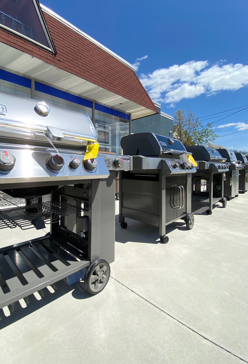 wickfordapp's tweet photo. Shop Weber Grills online at https://t.co/H3pktMqYPy and enjoy FREE Assembly &amp; Delivery, PLUS 0% Financing, AND a FREE Parts &amp; Labor Warranty on all qualifying models! See store for complete details! 

Hours → https://t.co/6Z17RuLUxe https://t.co/fdD2Rzbcu8