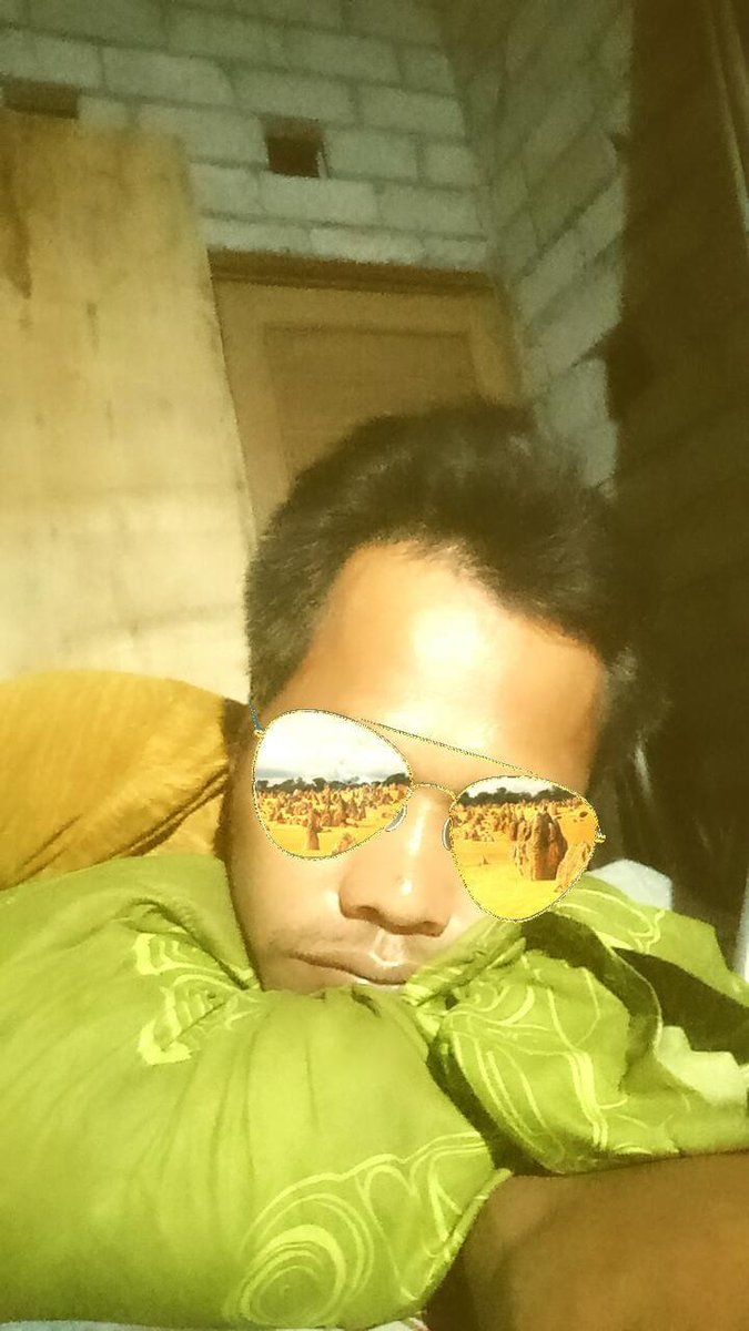 Suwarno61028938's tweet photo. Bosen..,apa ada stw ngajak vcs y....??? https://t.co/qkxd9m1nxk