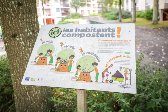 metropolerennes's tweet photo. Savez-vous que 500 aires de #compostagepartagé #biodéchets existent sur la métropole #Rennes ? N'hésitez pas à y contribuer 🌿 Et pourquoi pas devenir référent pour participer à son fonctionnement, en lien avec Rennes Métropole ? Plus d'infos sur > https://t.co/HUu5kBLCbf https://t.co/8n6tpXbzEB