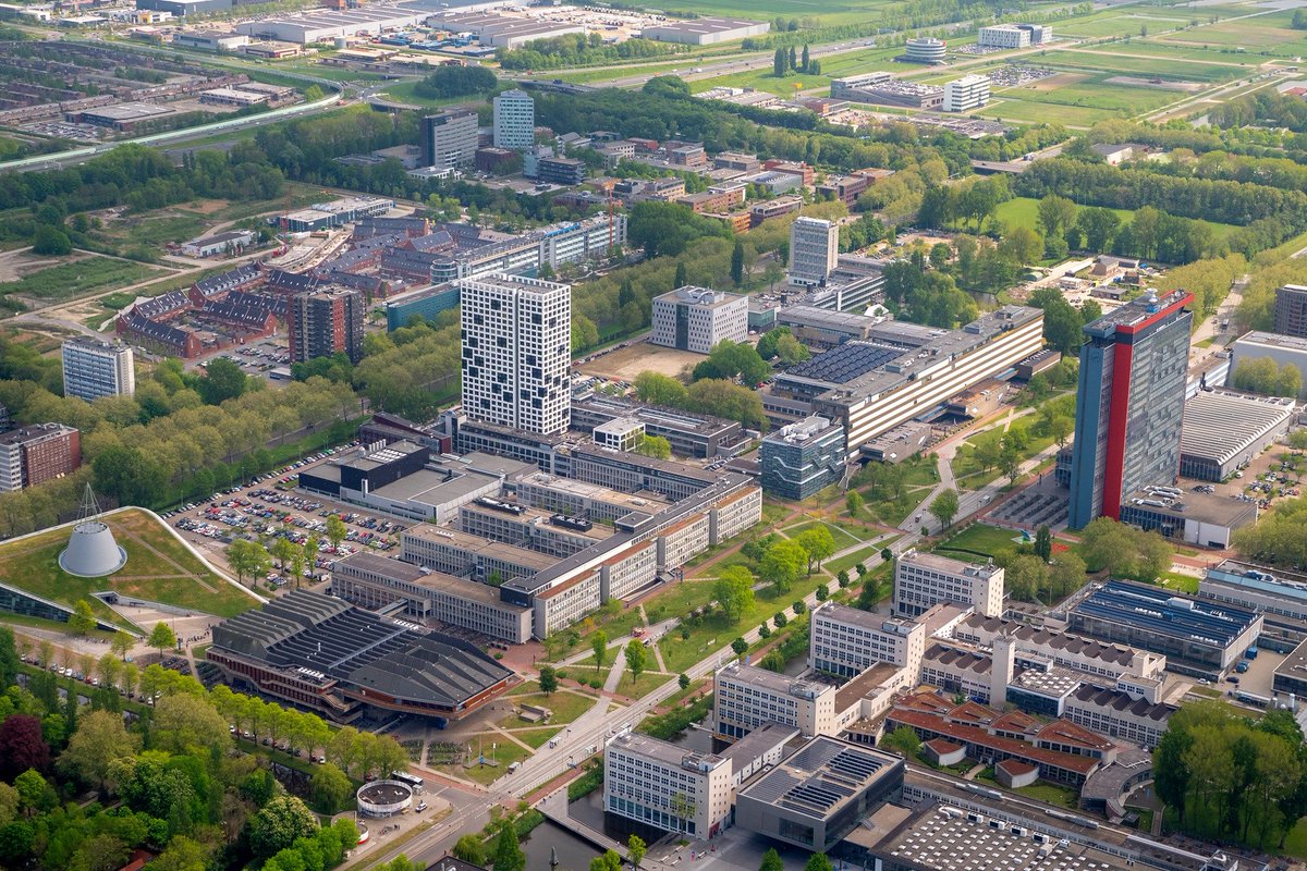 For the next ten years we are allocating 22 million euro to set up and shape an extensive #ClimateAction Programme. It is not only focussed on additional investments in research and education but also improving the #sustainability of the #tudelft campus.
👉bit.ly/tud-climate-ac…