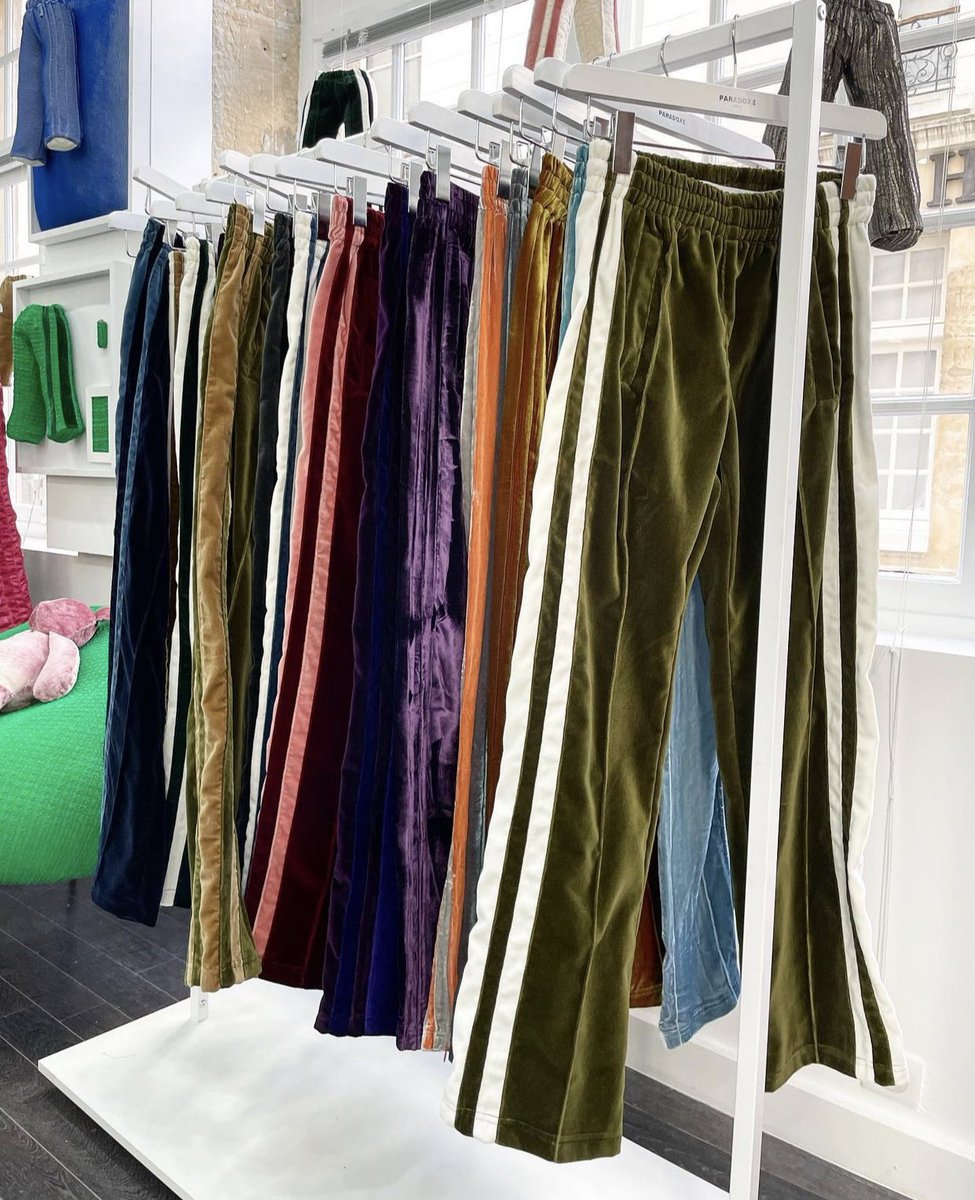 Outlander Magazine tweet media