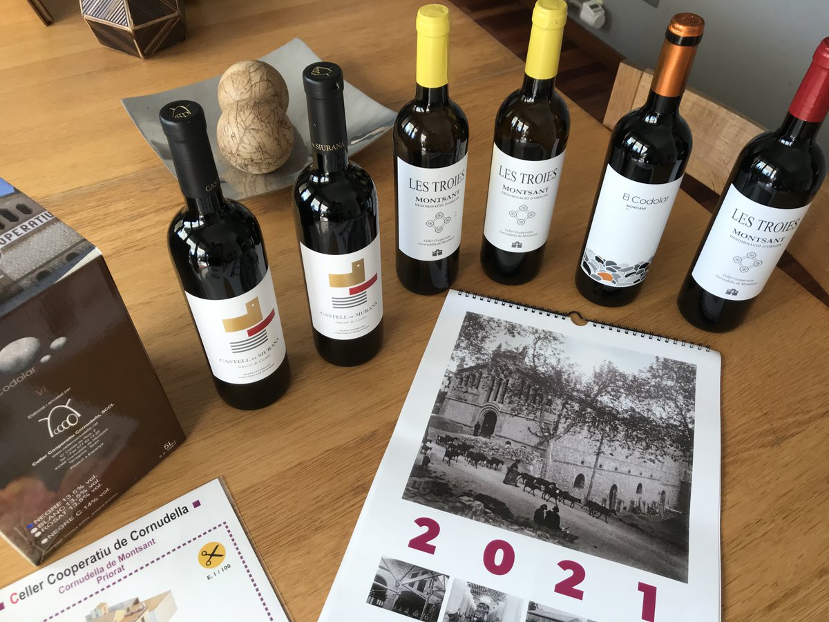 domenecvn's tweet photo. Ja he rebut la primera comanda de @cornudellaceler a través de https://t.co/4tlBjNN8RL !!
Una gran varietat de vins i de regal, calendari i maqueta del celler !!
#agrobotigues @coopagrariesCAT @CooperativesCAT 
@FruitsdePonent @SOLDEBRE @Cevipe2017  @coopgarriguell @coplanadevic https://t.co/mSnC6q5Xzd