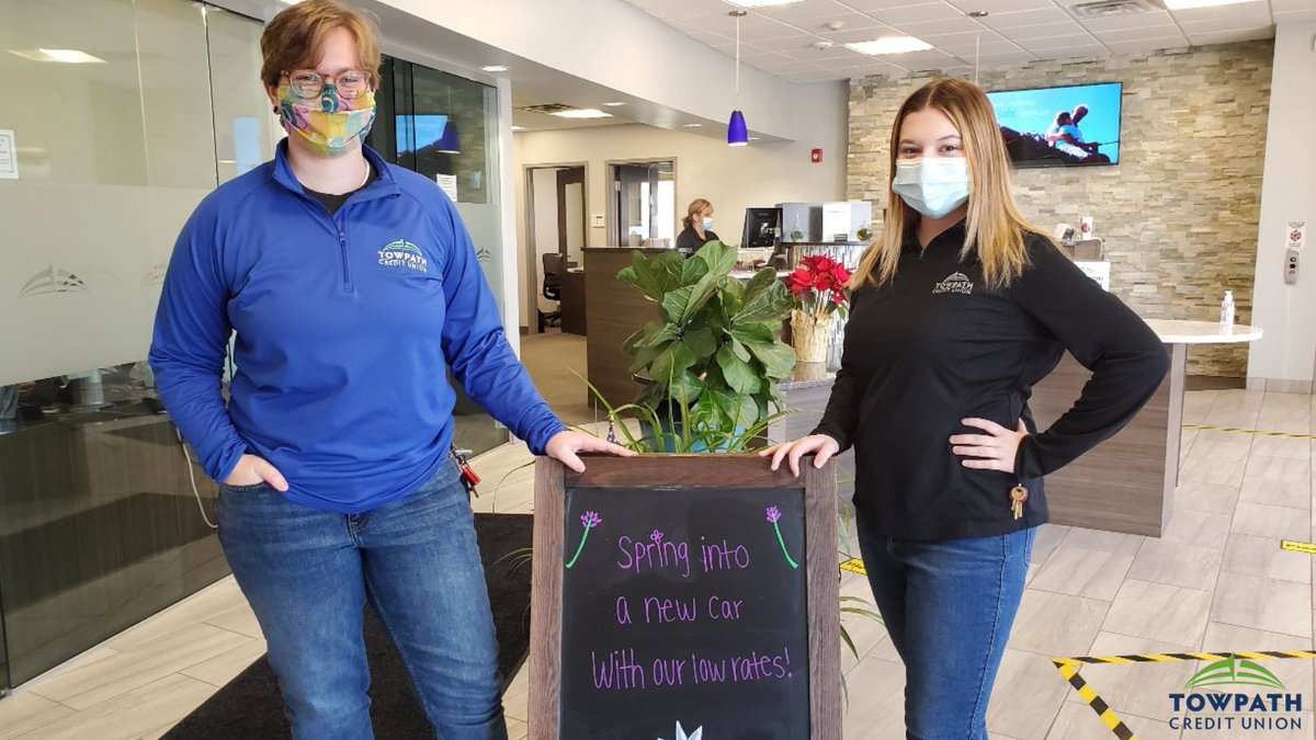 Spring is in the air, and we're redecorating! Our #TowpathTellers Kat and Bethany are our resident artists 👩‍🎨 Be sure to check out their new artwork the next time you stop into the Fairlawn branch! #WeAreTowpathCU