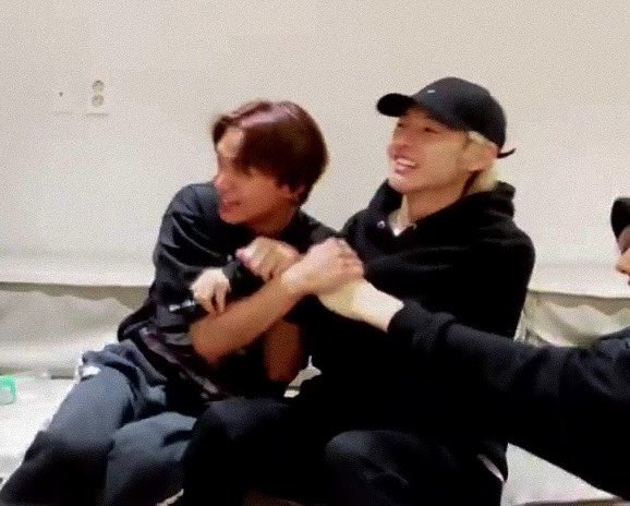 nctxrps's tweet photo. 동런 https://t.co/eHyuMYCGTF