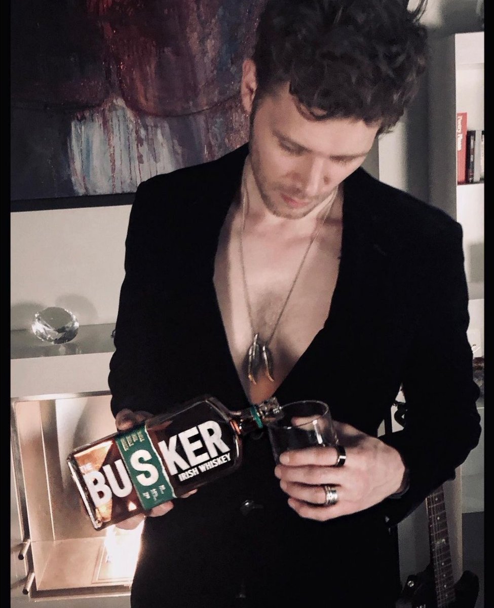 CiaraCobb's tweet photo. @elloimamy @AbsolutTwilight @PurpleBrina17 @_HaikusGoddess @SophieSmith68 #fnhot #fancyadrink #josephmorgan https://t.co/TNJz0zDjfQ