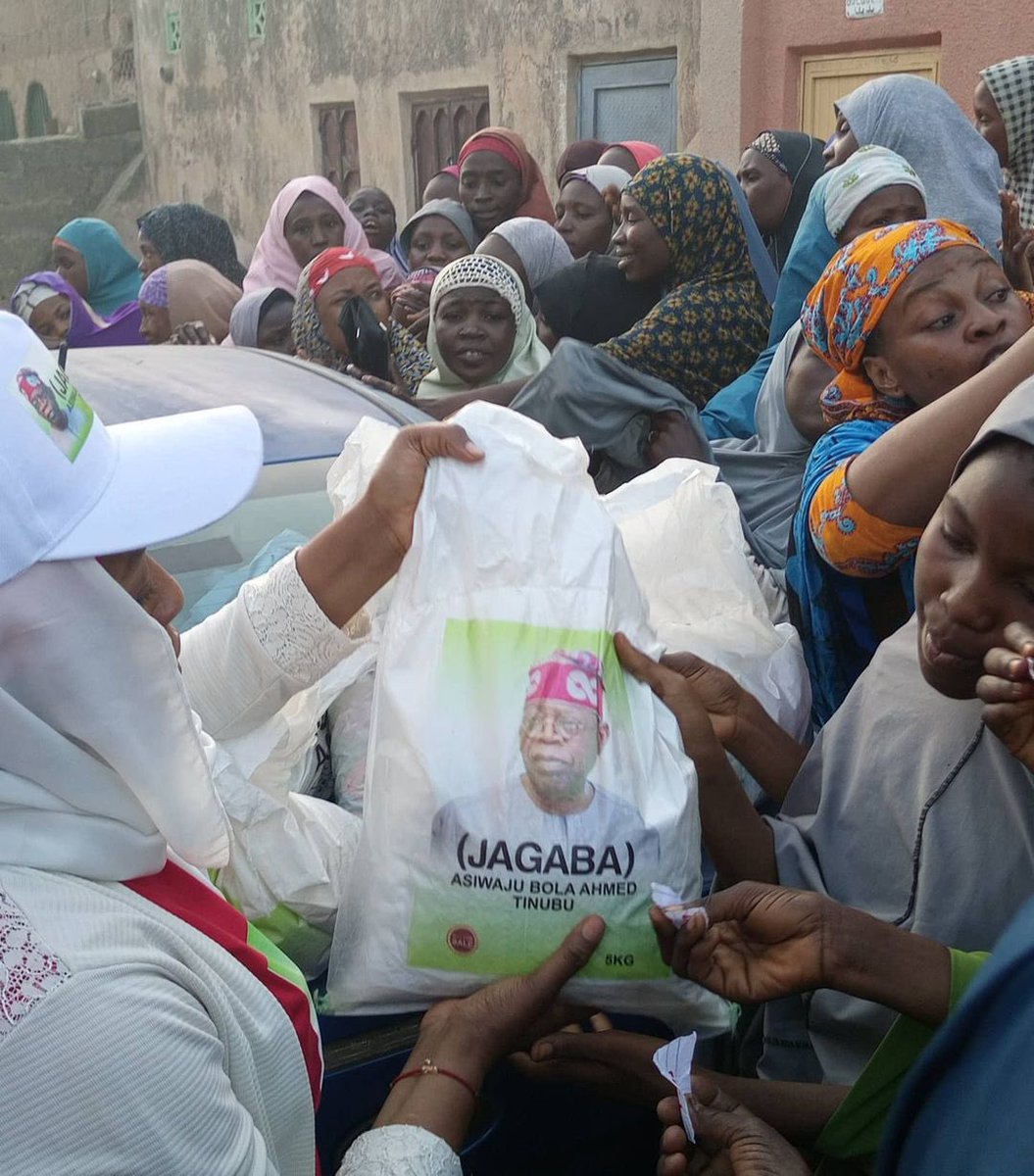 BishopKhale's tweet photo. Hunger dn dey lead the leaders of tomorrow 
#ToWhomItMayCocern JAKPA https://t.co/GCozdzwTby