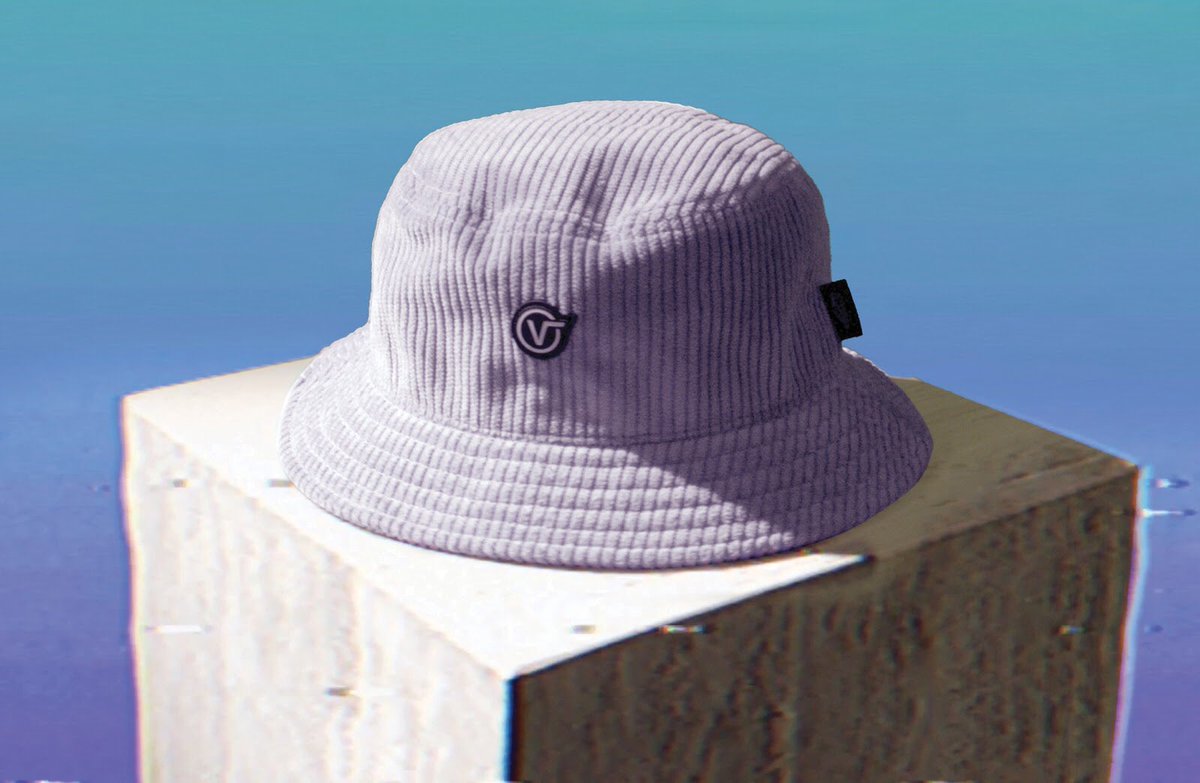 Vans_Py's tweet image. Celebrando a los que hacen las cosas a su manera, la colección de Vans x @anderson._paak cuenta con calzados y prendas de diferentes materiales que no te podes perder, ya disponibles en tu Tienda Vans del Paseo la Galería y en vans.com.py🔥