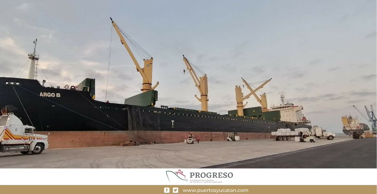 PuertosYucatan's tweet image. Arriba a @PuertosYucatan el buque #ArgoB con 12,000 toneladas de cemento de importación, procedentes de Turquía.

#APIPRO 
⛴⚓🇲🇽🌏🇹🇷🚛🧱