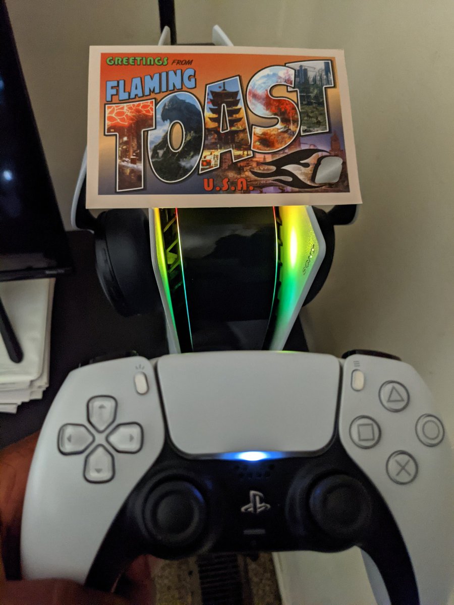 ReckTheHero's tweet photo. I would like to thank @ToastyStickers once again for the custom decals to both the PS5 and controller. ✊🏿

#ToastyStickers https://t.co/a2TWVwpv6w