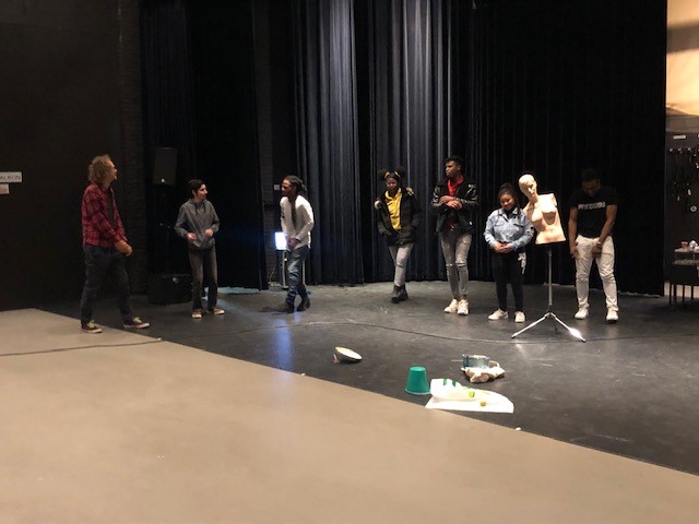 Maandag 12 april was de kick-off van het project launchyourfuturesoest.nl in de Theaterzaal van Idea Soest. Een project voor jongeren die op een creatieve manier willen werken aan hun kansen voor de toekomst. Jongeren kunnen zich nog aanmelden: Ankie Baas, 06-42538618.