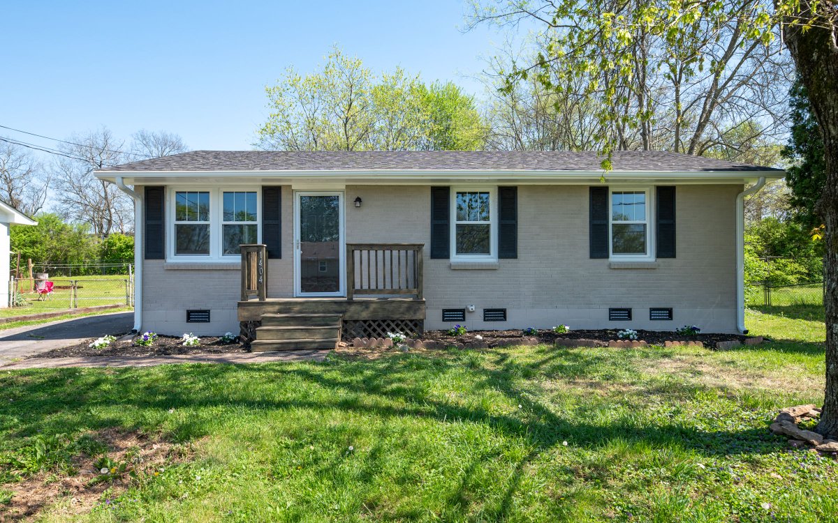 pegstp's tweet image. Some Buyers Prefer Smaller Homes 
Check out my new listing at 1404 Bain Dr, Nashville North, Madison TN!!  nashvilletnhomeinfo.com 
simplifyingthemarket.com/en/2021/04/13/…