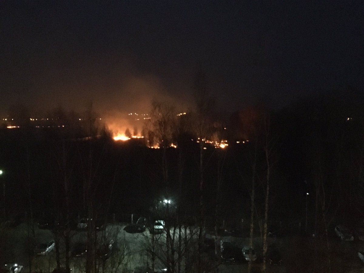 bugaga84's tweet image. Горит трава в поле #Клин #поджог #каждый_год #сухаятрава