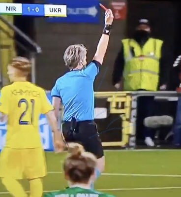 happygilmour tweet media