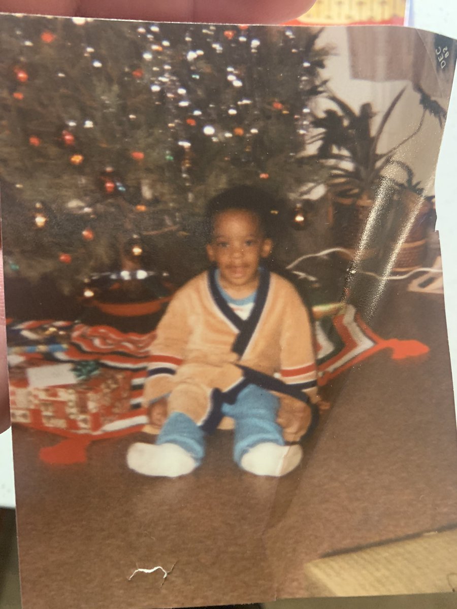 MagestikLegend's tweet photo. Happy BornDay to Me!! 🧑🏾‍🚀 

Thanks for all the BDAY texts, posts and messages!! This has been a rough year for all of us. I’m glad we made it through. Love yawl!!! 
🙌🏾🙌🏾🙌🏾

“Four Thirteen Nineteen Eighty/ I was created, Mother Earth would raise me...” -ML

#PhotoDump #YoungLegend https://t.co/XoMXdIXEhi
