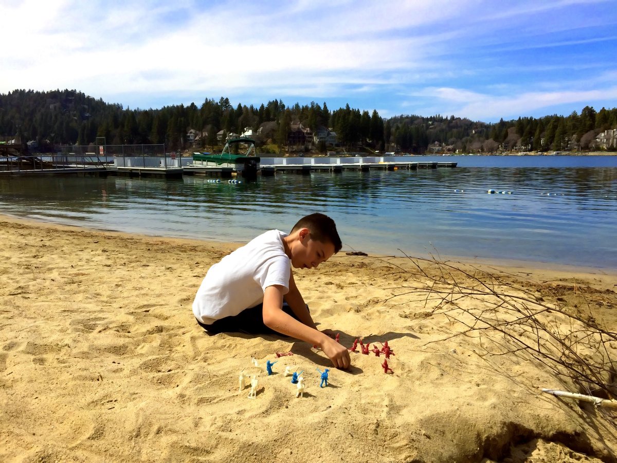 Treat the kids to a vacation where they can reconnect with the outdoors, away from the hustle and bustle of technology.

#ilovelakearrowhead #lakearrowhead #maketheescape #escapetothelake #myparadise #lakedays #lakelife #peaceandquiet #benchmarkresortsandhotels
