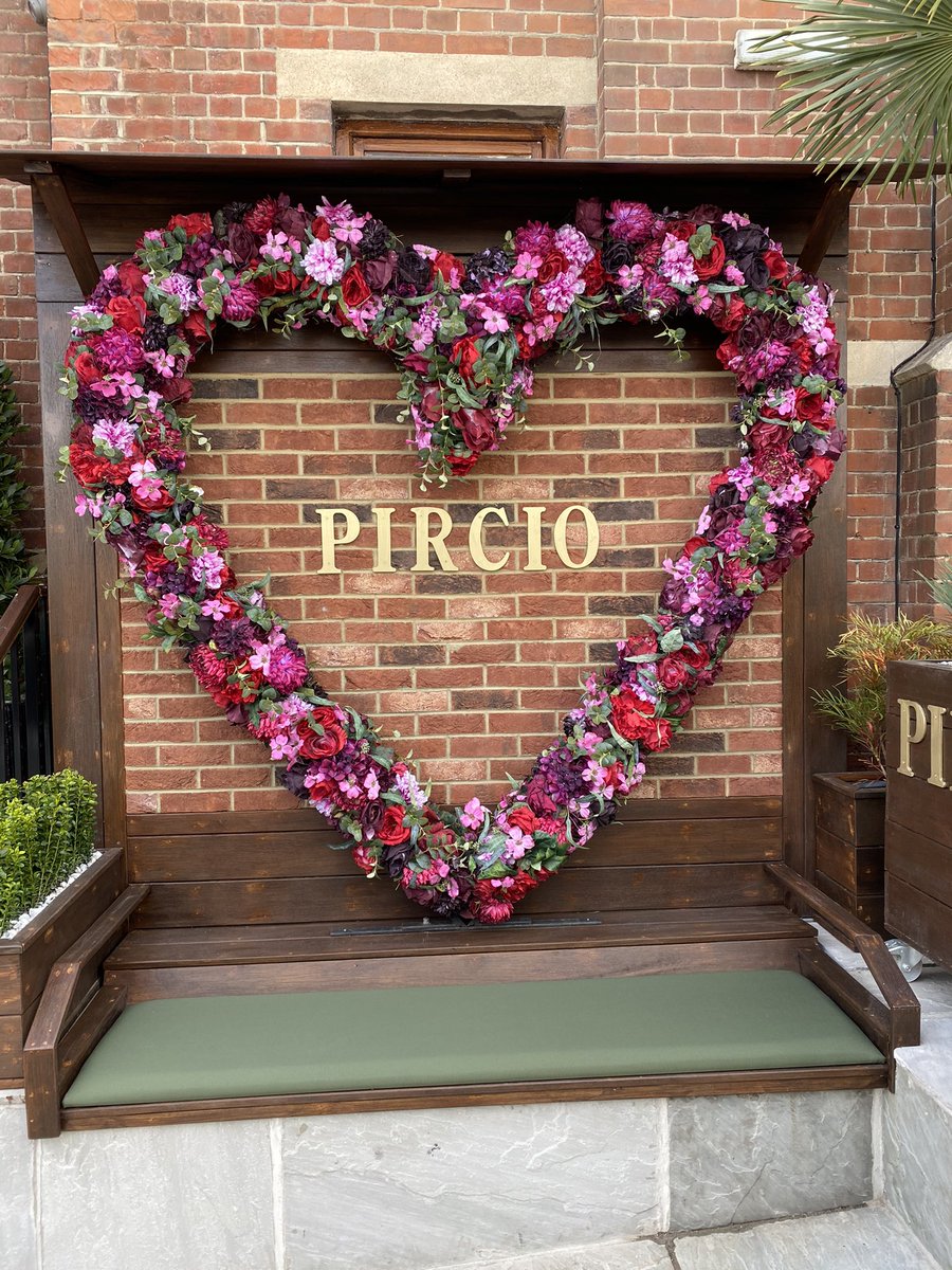 wickedladybiker's tweet photo. Gorgeous lunch today with a couple of new colleagues today in Bishops Stortford outside at #percio The first of many as and when we are able at the moment. Roll on a safe June. https://t.co/YHoYvjIAvm