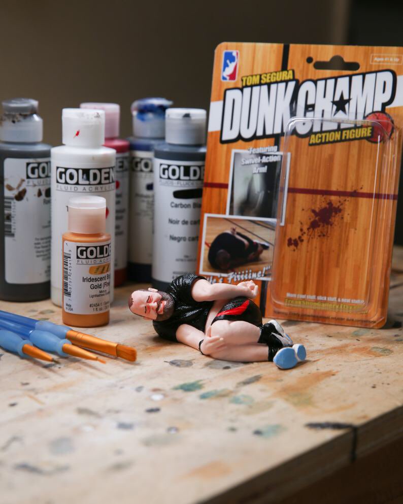 SoloShredSled's tweet image. I am so psyched to have this on the way

So realistic 😂

T-Buns the dunk champ

#dunkchamp #YMH